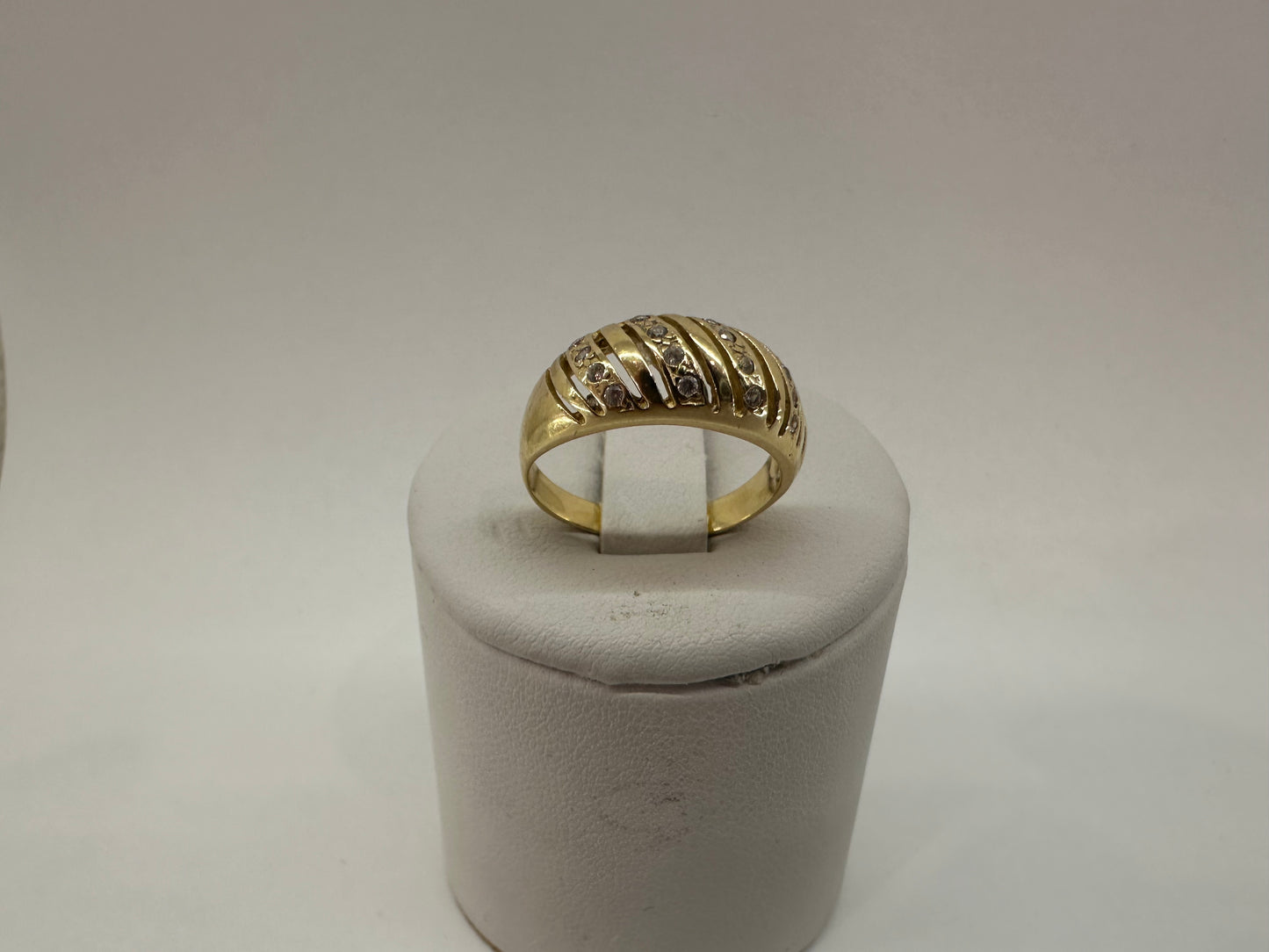 14K GOLD RING 3.34g