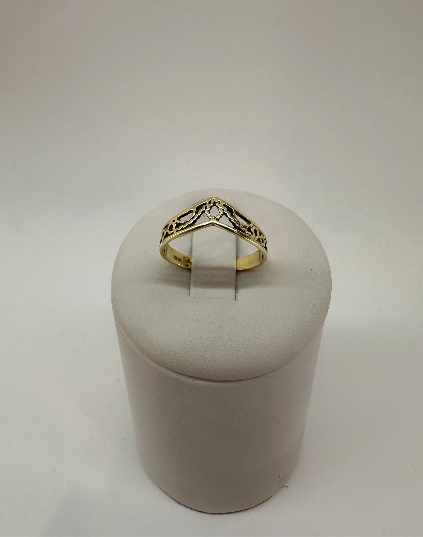 14K GOLD RING 1.50g